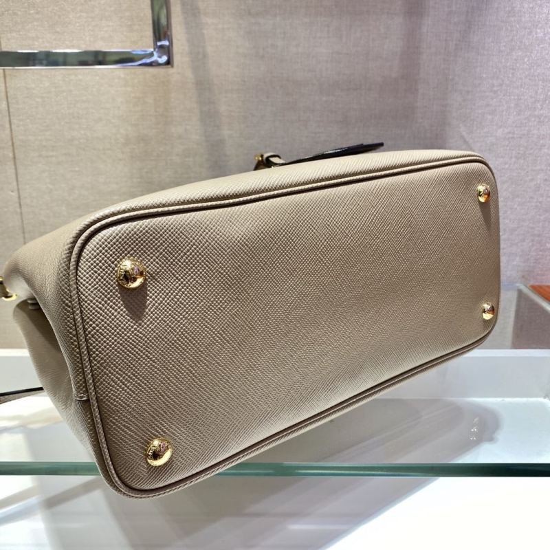 Pra*a top handle bags